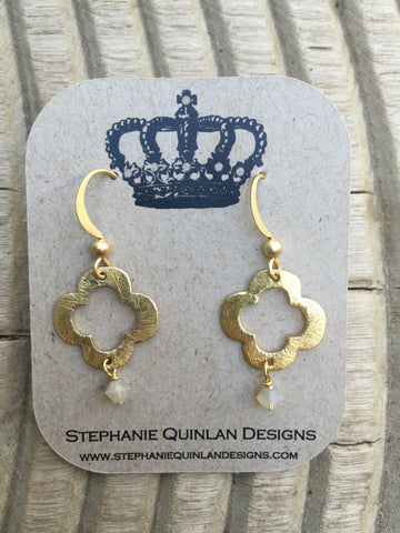 OPAL CRYSTAL QUATREFOIL