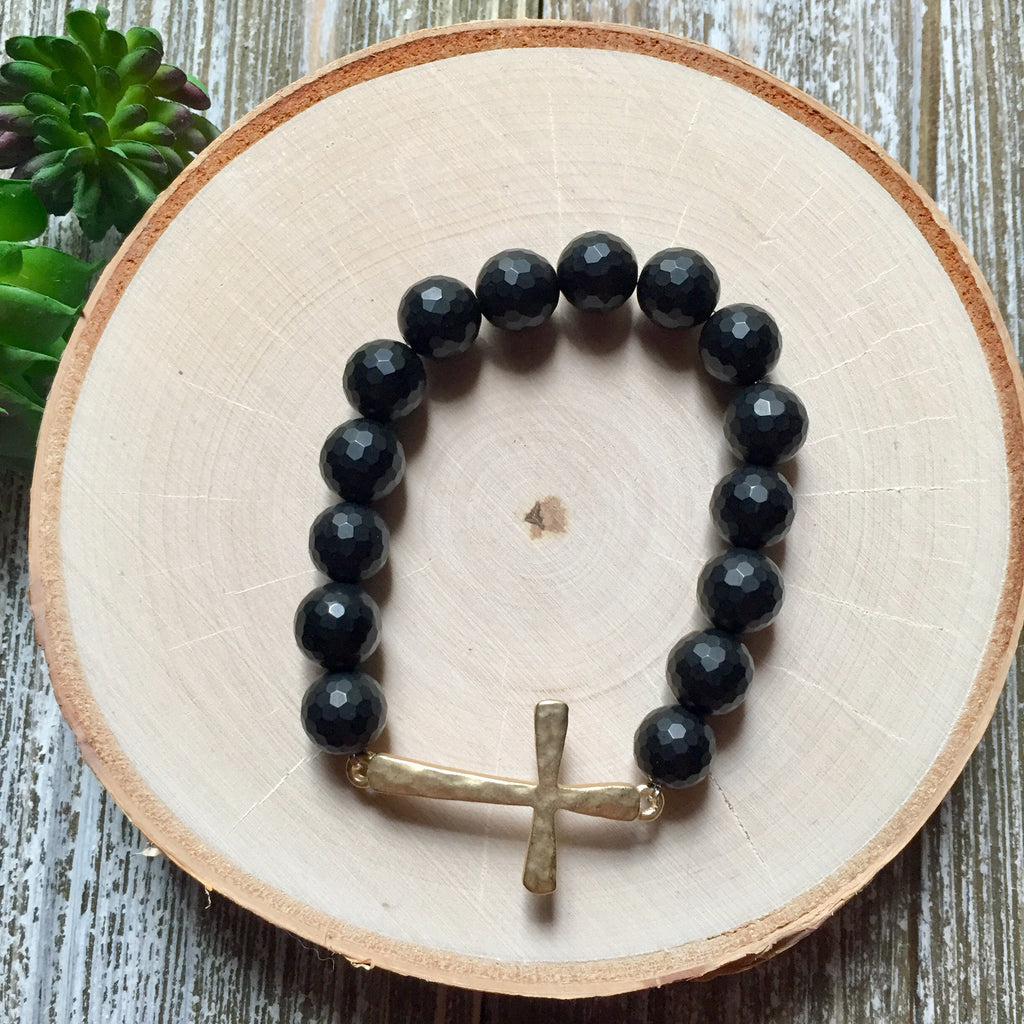 NOIR | GOLD CROSS